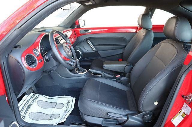 2014 Volkswagen Beetle 1.8T - 23025206 - 14