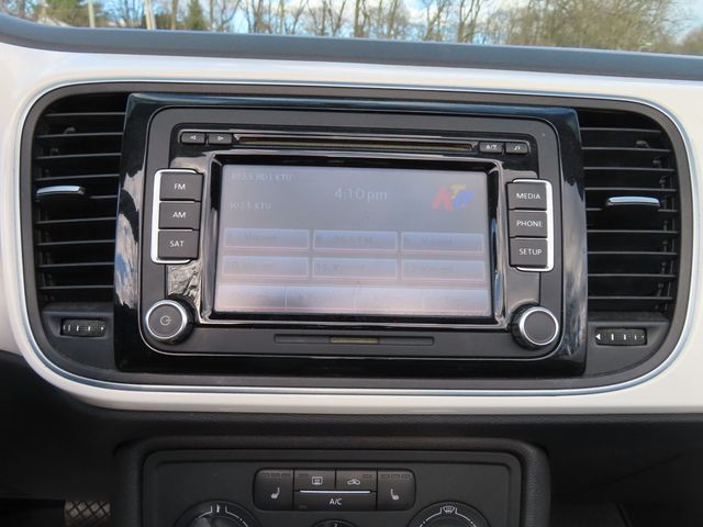 2014 Volkswagen Beetle Convertible 2dr Automatic 2.5L PZEV *Ltd Avail* - 22971281 - 29