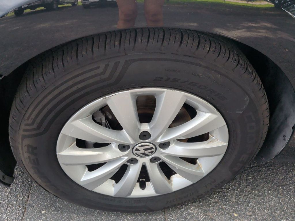 Volkswagen Beetle Coupe  photo 10