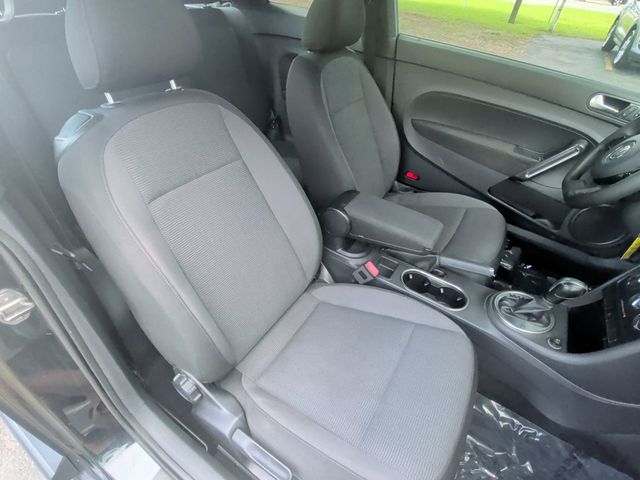 2014 Volkswagen Beetle Coupe  - 23036566 - 18