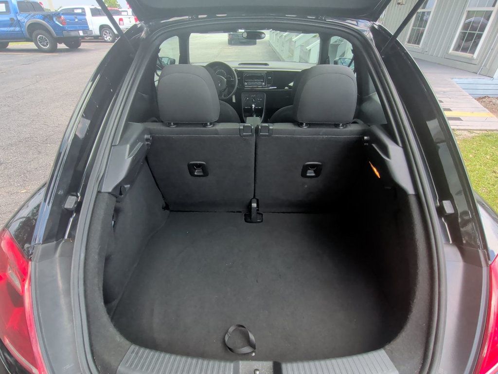 Volkswagen Beetle Coupe  photo 21
