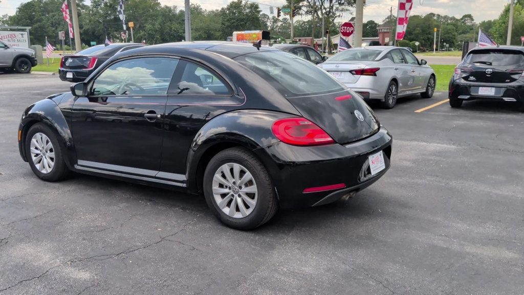 Volkswagen Beetle Coupe  photo 6