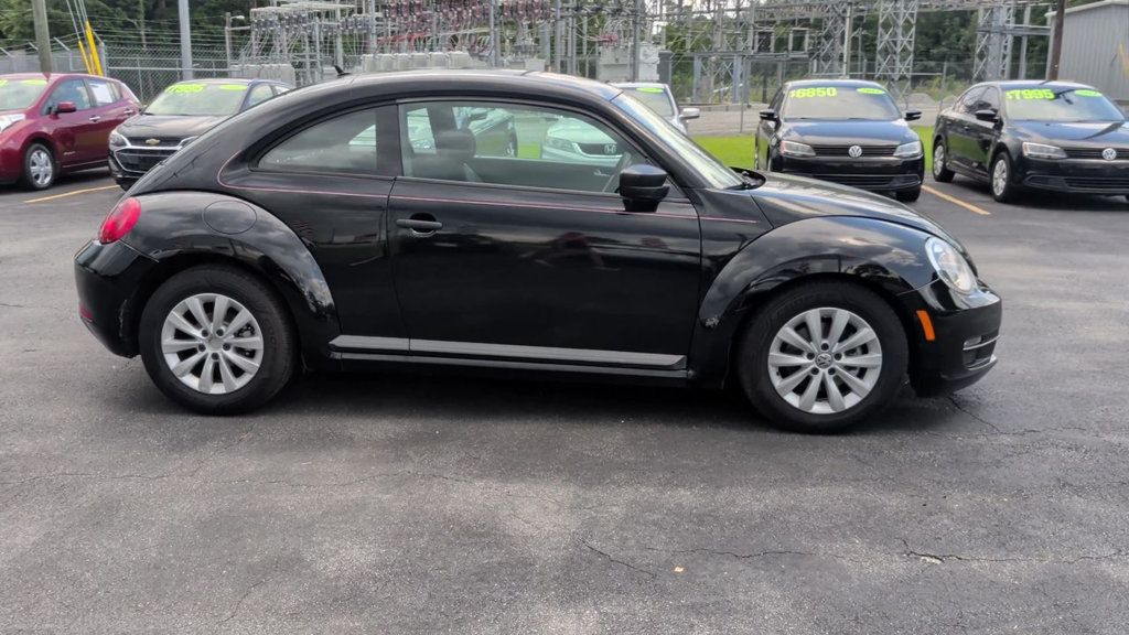 Volkswagen Beetle Coupe  photo 9
