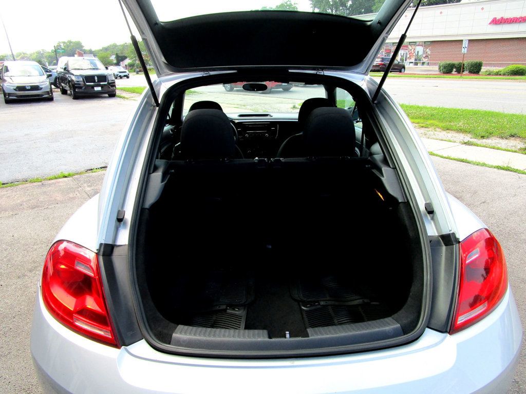 2014 Volkswagen Beetle Coupe  - 23051023 - 13