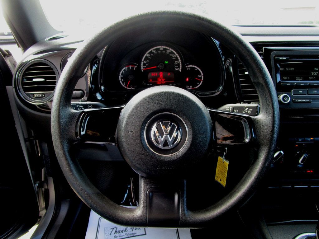 2014 Volkswagen Beetle Coupe  - 23051023 - 17
