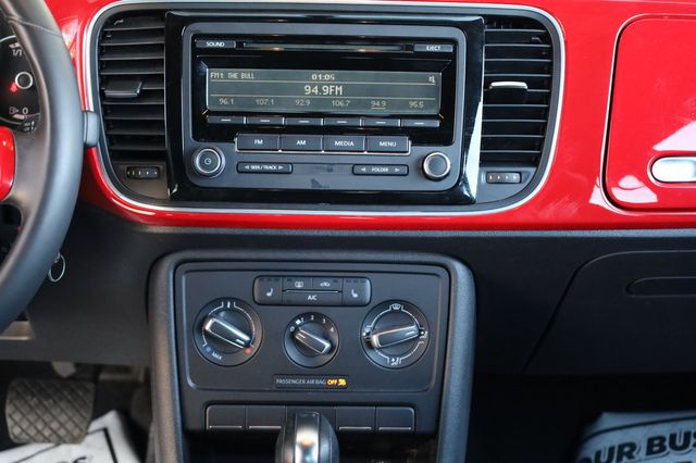 2014 Volkswagen Beetle Coupe 2dr Automatic 1.8T w/Premium PZEV - 22969226 - 29