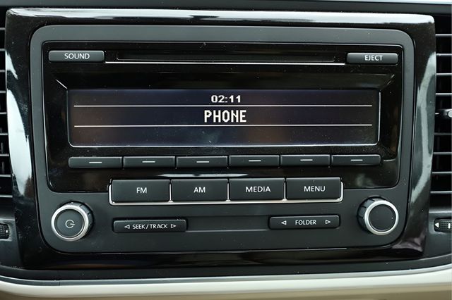 2014 VOLKSWAGEN Beetle Coupe 2dr Automatic 2.5L - 22952284 - 19