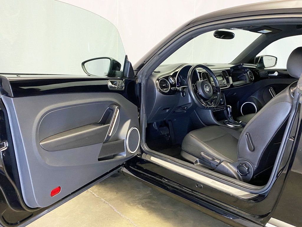 2014 Volkswagen Beetle 2.5 TDI photo 16