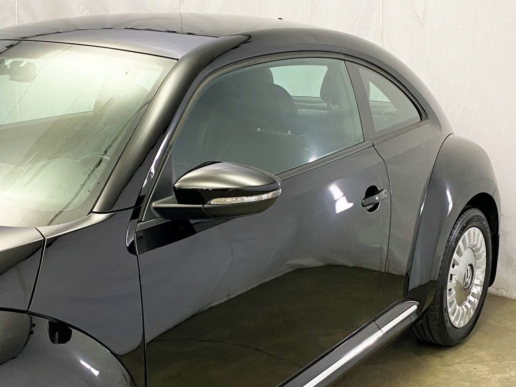 2014 Volkswagen Beetle 2.5 TDI photo 2