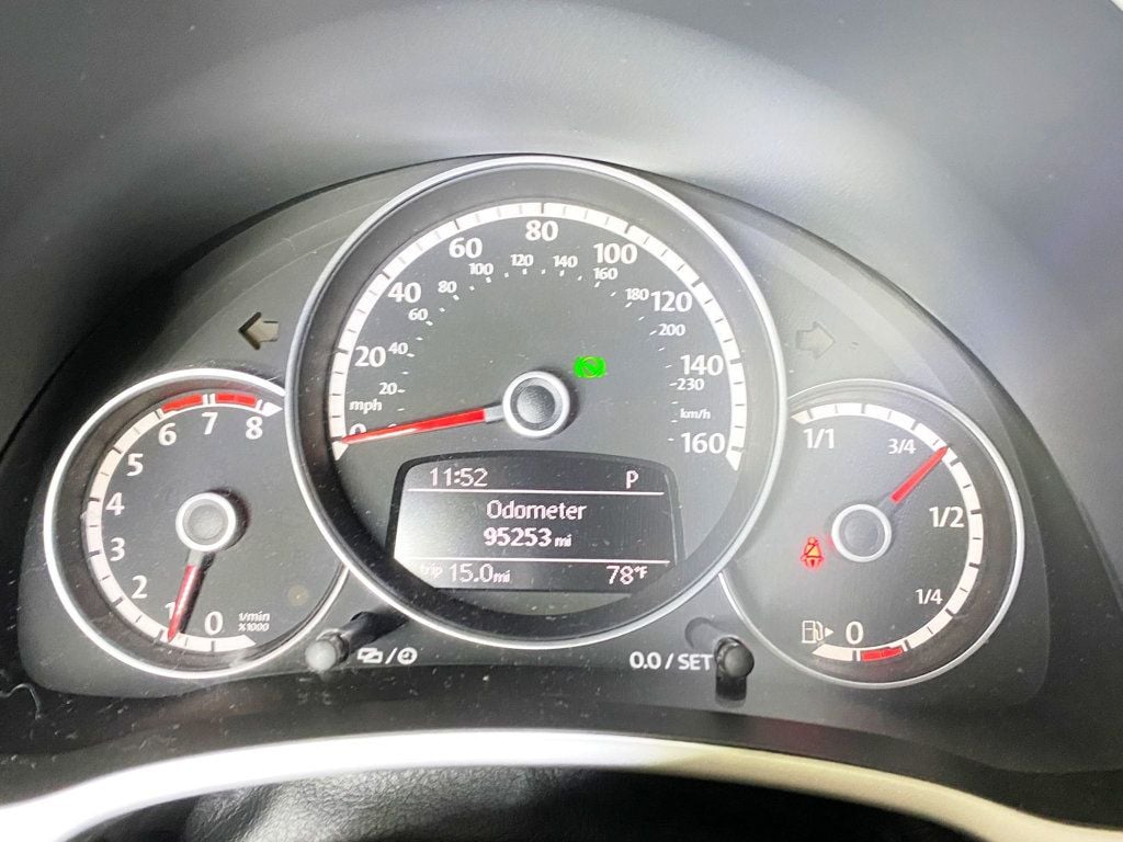 2014 Volkswagen Beetle 2.5 TDI photo 28
