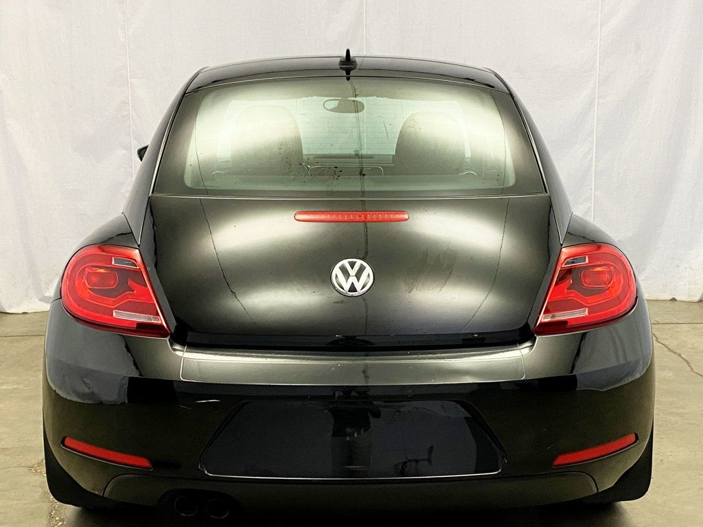 2014 Volkswagen Beetle 2.5 TDI photo 3