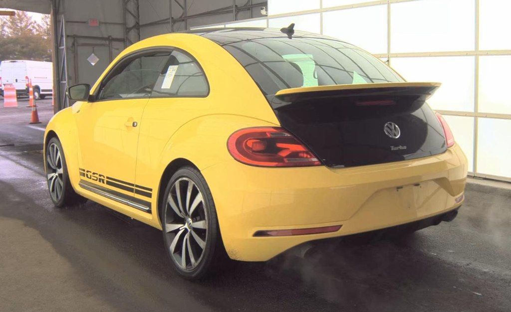 2014 Volkswagen Beetle Coupe 2dr DSG 2.0T Turbo GSR PZEV - 23000383 - 4