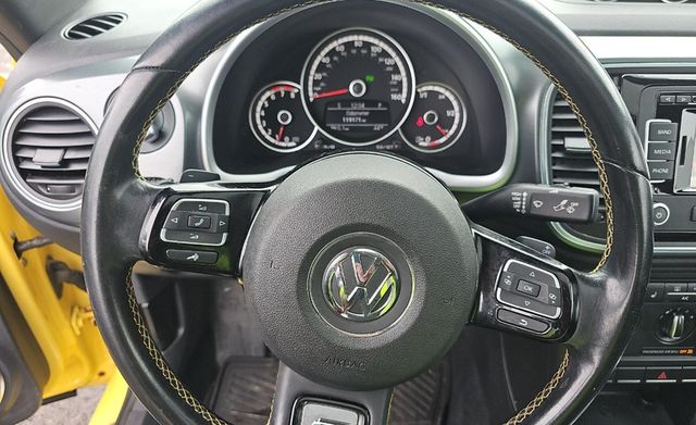 2014 Volkswagen Beetle Coupe 2dr DSG 2.0T Turbo GSR PZEV - 23000383 - 7