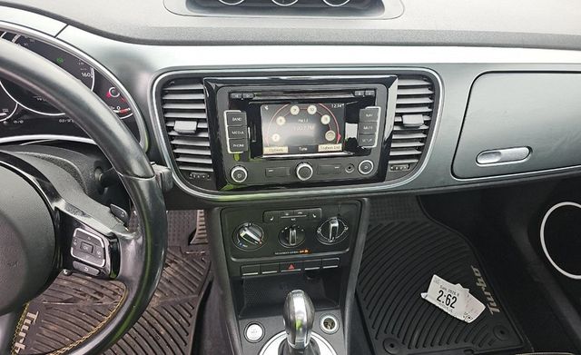 2014 Volkswagen Beetle Coupe 2dr DSG 2.0T Turbo GSR PZEV - 23000383 - 8