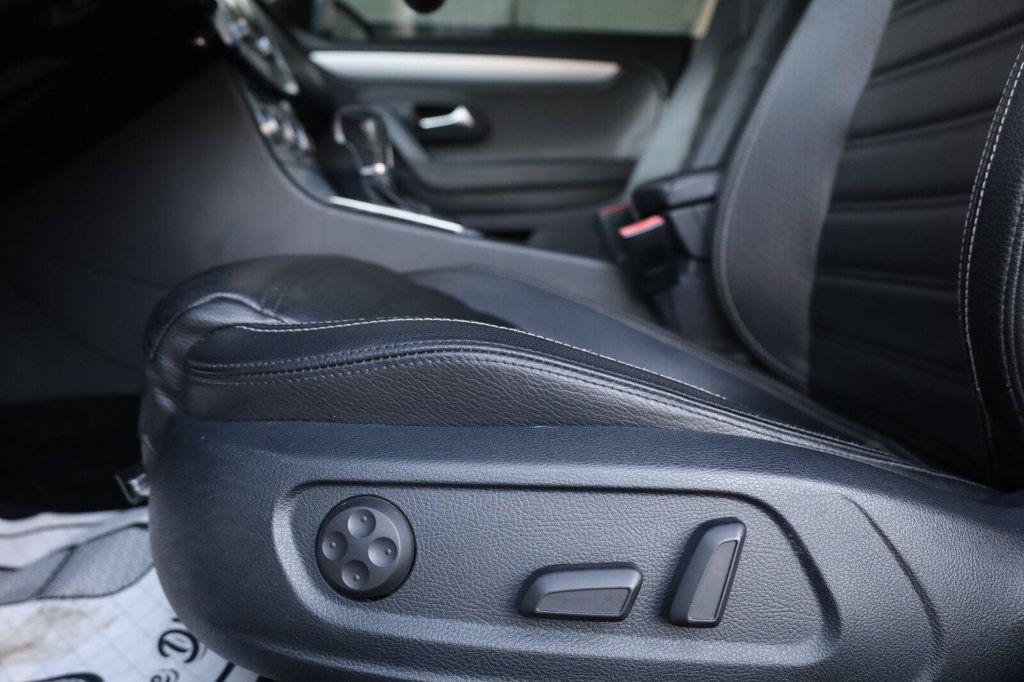 Volkswagen CC photo 19
