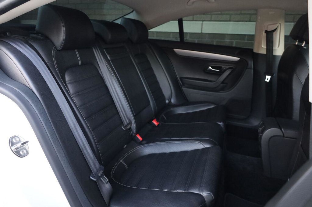 Volkswagen CC photo 24