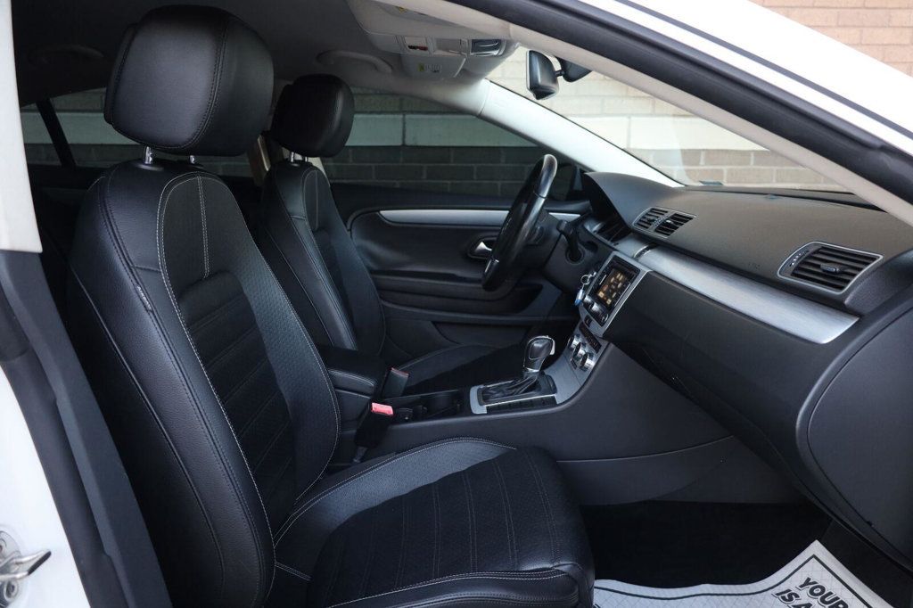Volkswagen CC photo 27