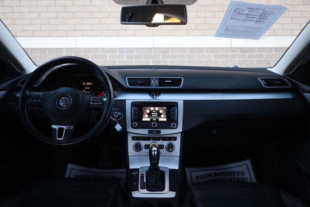 Volkswagen CC photo 30
