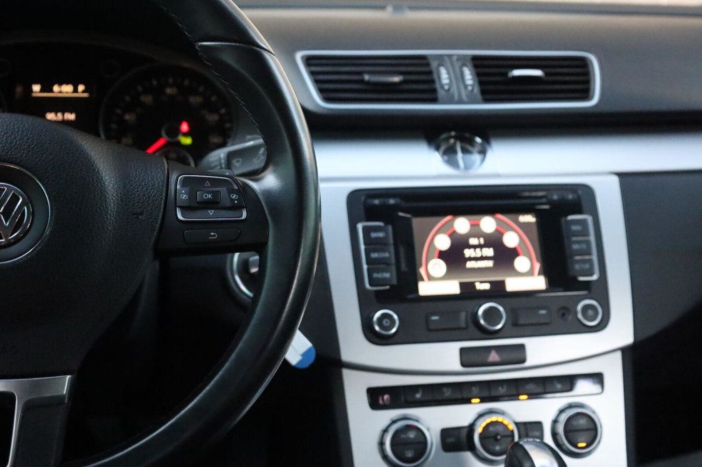 Volkswagen CC photo 33