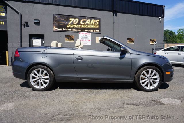 2014 Volkswagen Eos 2dr Convertible Komfort - 23062305 - 9
