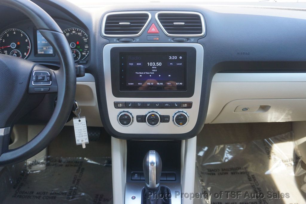 2014 Volkswagen Eos 2dr Convertible Komfort - 23062305 - 24