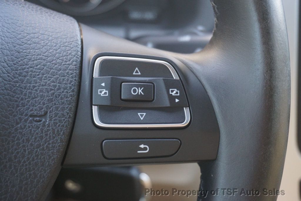 2014 Volkswagen Eos 2dr Convertible Komfort - 23062305 - 34