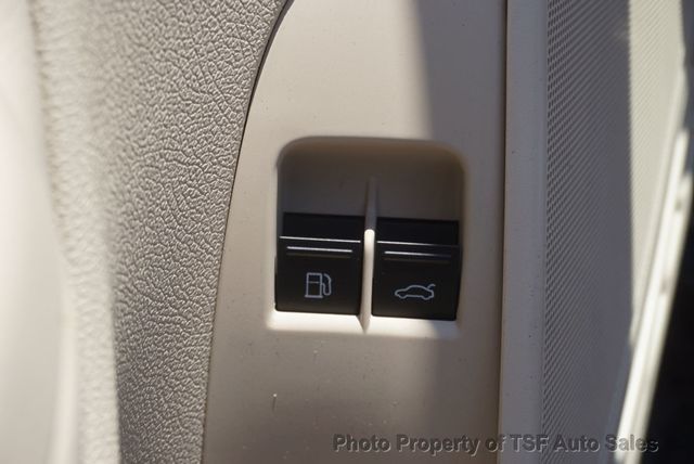 2014 Volkswagen Eos 2dr Convertible Komfort - 23062305 - 38
