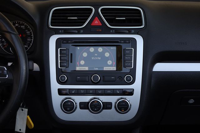 2014 Volkswagen Eos Komfort - 22908428 - 36