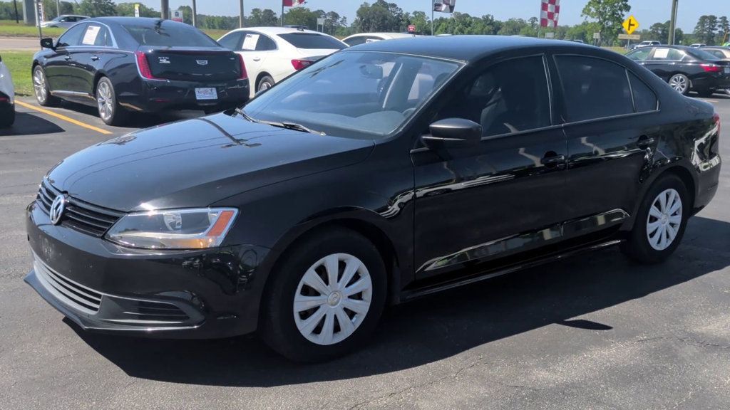 Volkswagen Jetta Sedan 4dr Automatic S photo 4