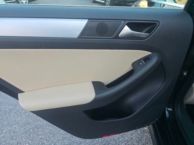 2014 Volkswagen Jetta Sedan 4dr DSG Hybrid SE - 23039714 - 11