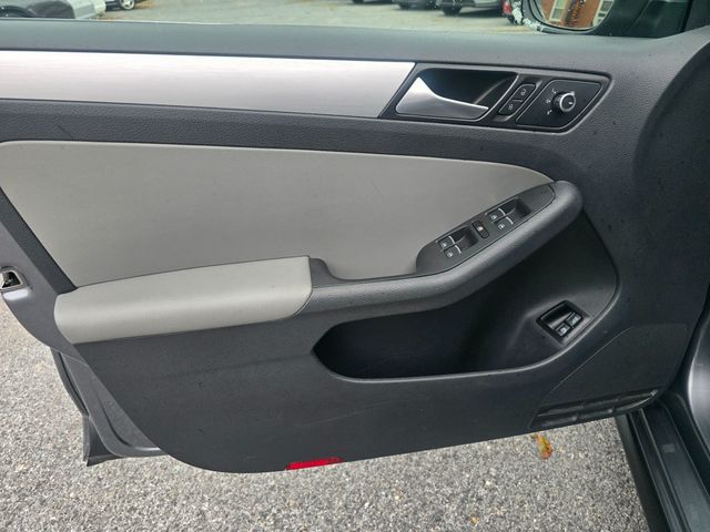 2014 Volkswagen Jetta Sedan 4dr DSG Hybrid SEL - 23087813 - 9