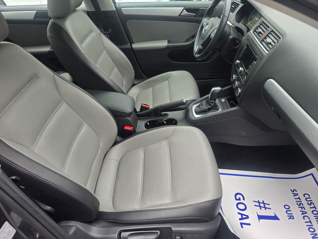 2014 Volkswagen Jetta Sedan 4dr DSG Hybrid SEL - 23087813 - 17