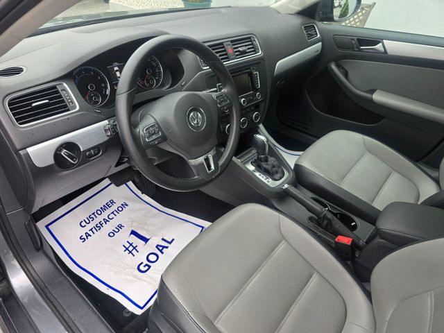 2014 Volkswagen Jetta Sedan 4dr DSG Hybrid SEL - 23087813 - 8