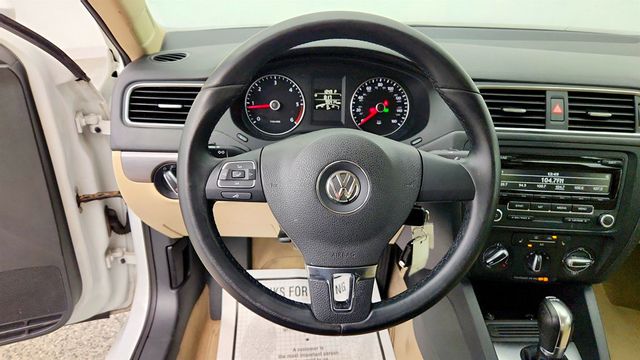 2014 Volkswagen Jetta Sedan 4dr DSG TDI Value Edition - 23044936 - 11