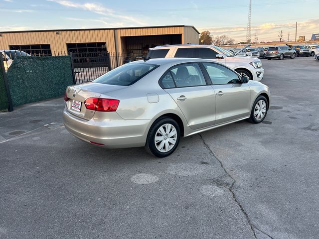 2014 Volkswagen Jetta Sedan SE - 22946392 - 3