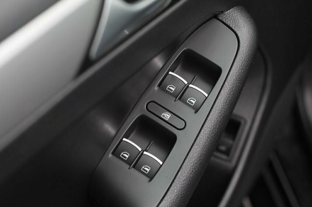 2014 Volkswagen Jetta Sedan SE PZEZ W/ NEW TIRES - 22952637 - 20