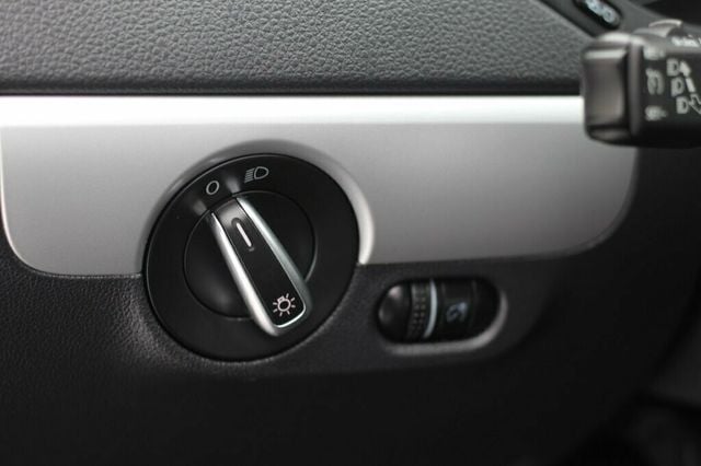 2014 Volkswagen Jetta Sedan SE PZEZ W/ NEW TIRES - 22952637 - 21