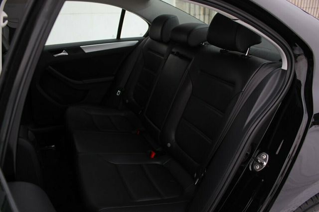 2014 Volkswagen Jetta Sedan SE PZEZ W/ NEW TIRES - 22952637 - 26