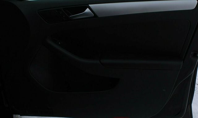 2014 Volkswagen Jetta Sedan SE PZEZ W/ NEW TIRES - 22952637 - 5