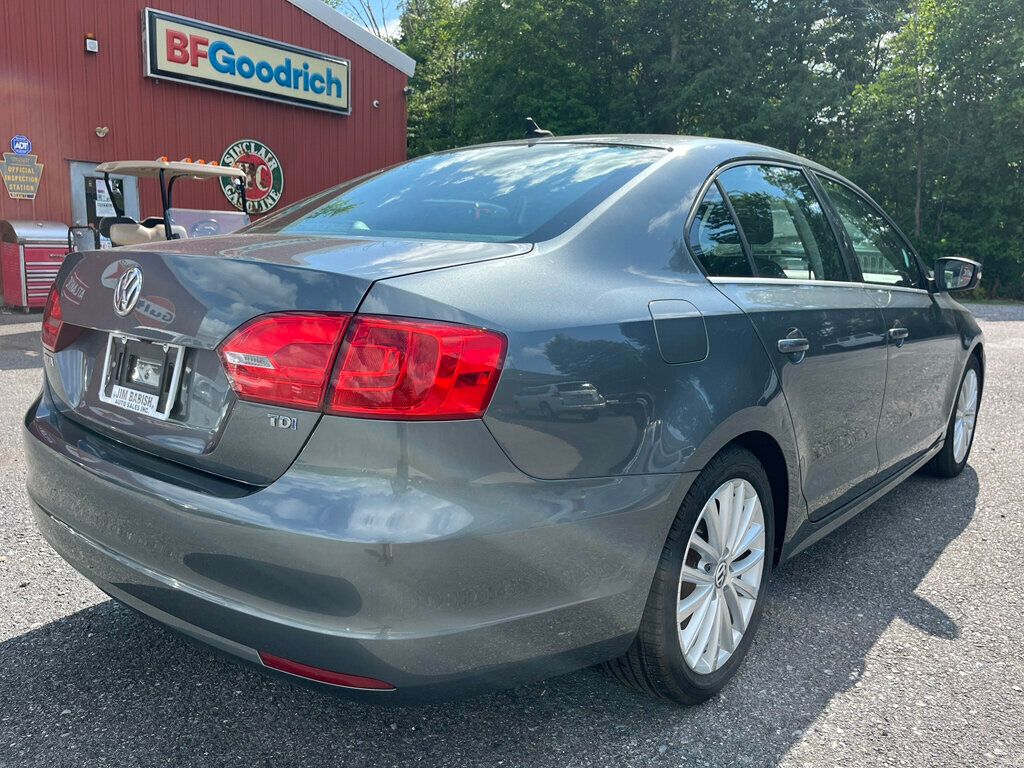 2014 Volkswagen Jetta Sedan Tdi Turbo Diesel Fuel Sipper 6-speed auto - 23006932 - 3