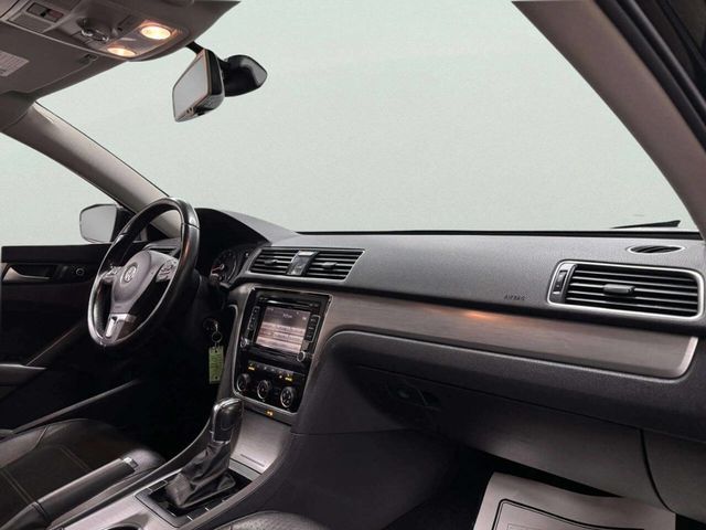 2014 Volkswagen Passat 1.8T SE 4dr Sedan 6A - 22979981 - 19