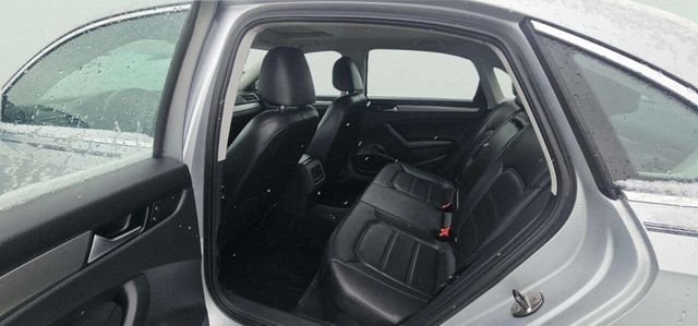 2014 Volkswagen Passat 4dr Sedan 1.8T Automatic SE w/Sunroof PZEV - 22997905 - 6