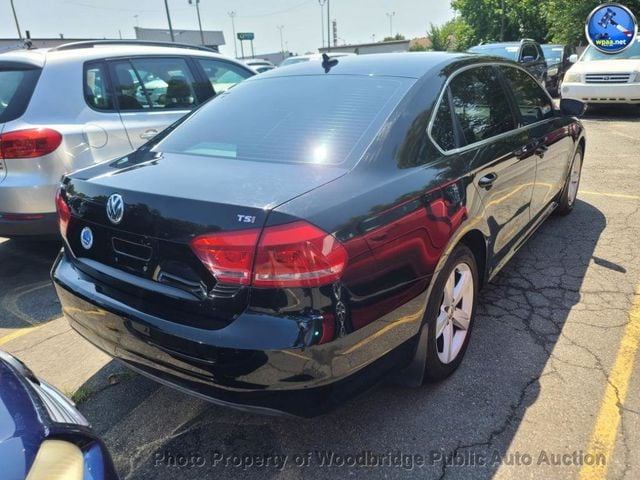 2014 Volkswagen Passat 4dr Sedan 1.8T Automatic S PZEV - 23057938 - 3