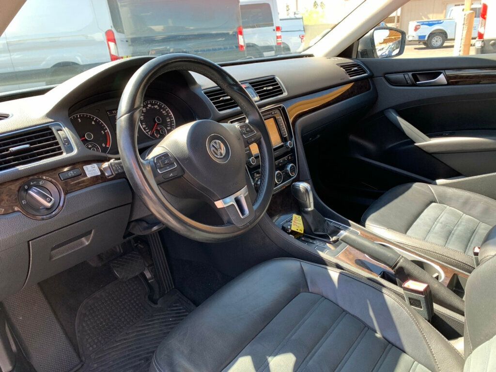 2014 Volkswagen Passat 4dr Sedan 2.0L DSG TDI SEL Premium - 22997180 - 17