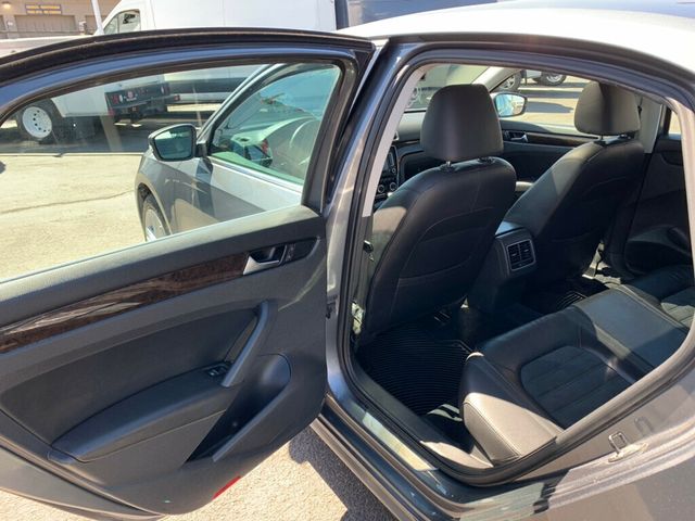 2014 Volkswagen Passat 4dr Sedan 2.0L DSG TDI SEL Premium - 22997180 - 34