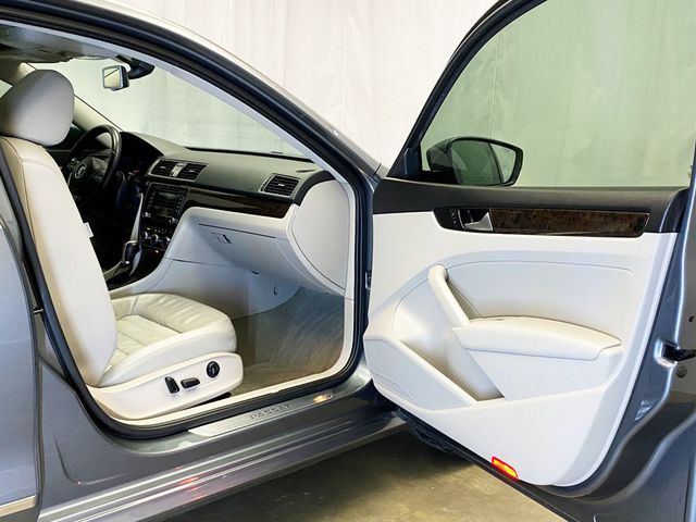 2014 Volkswagen Passat 4dr Sedan 2.0L DSG TDI SEL Premium - 22947949 - 47