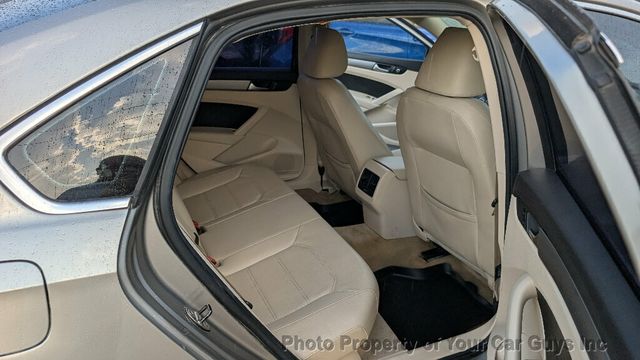 2014 Volkswagen Passat 4dr Sedan 2.0L DSG TDI SE w/Sunroof & Nav - 22792936 - 27