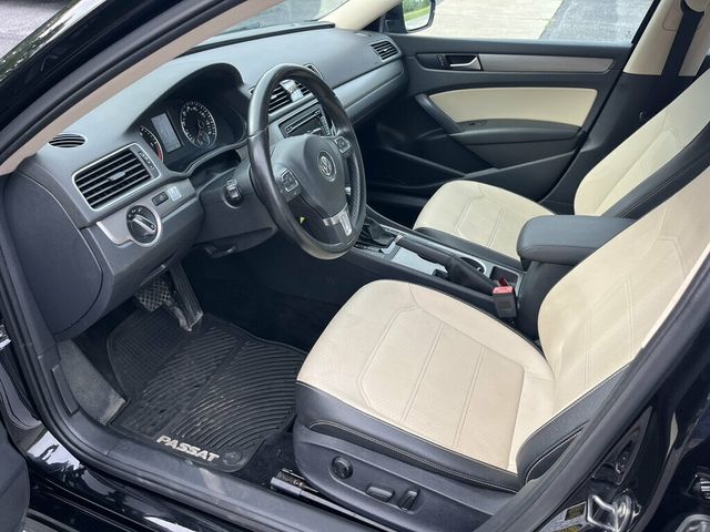 2014 Volkswagen Passat Fuel Sipping TDi Turbo Diesel 6-speed MPGs! - 23025749 - 16