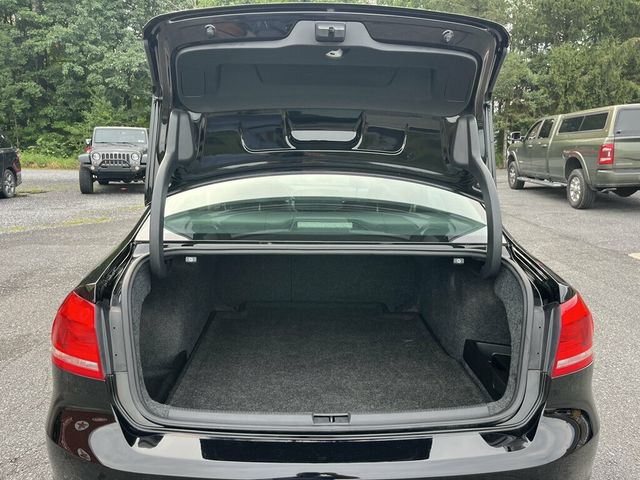 2014 Volkswagen Passat Fuel Sipping TDi Turbo Diesel 6-speed MPGs! - 23025749 - 19