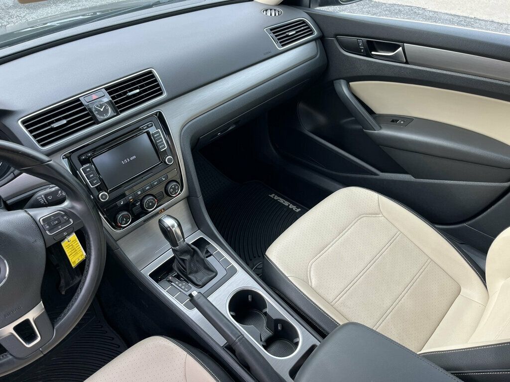 2014 Volkswagen Passat Fuel Sipping TDi Turbo Diesel 6-speed MPGs! - 23025749 - 30